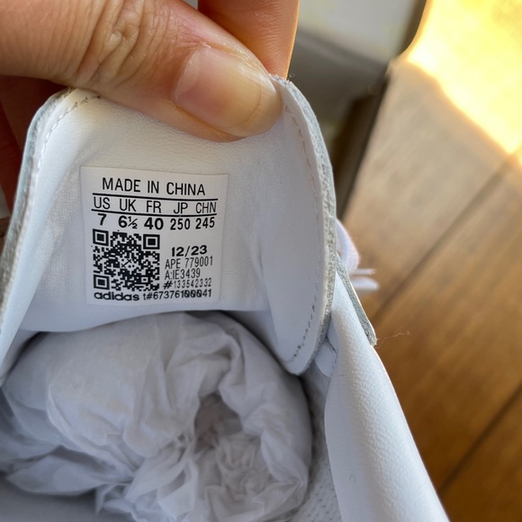 Adidas Samba OG white & gum (women’s US 8/ men’s size US 7) BRAND NEW - Picture 4 of 10